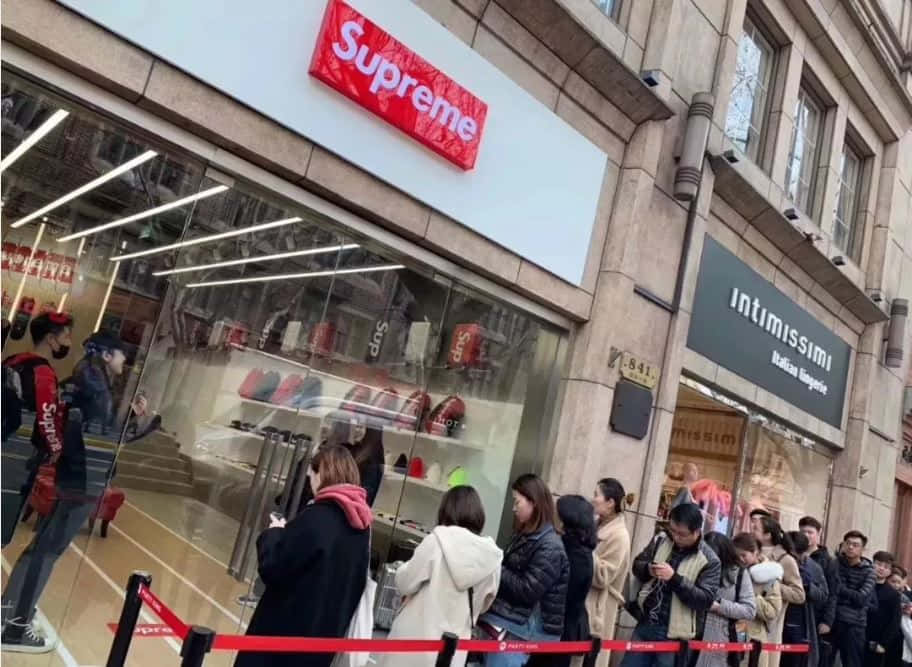 Supreme Shanghai-butik åbner i Shanghai