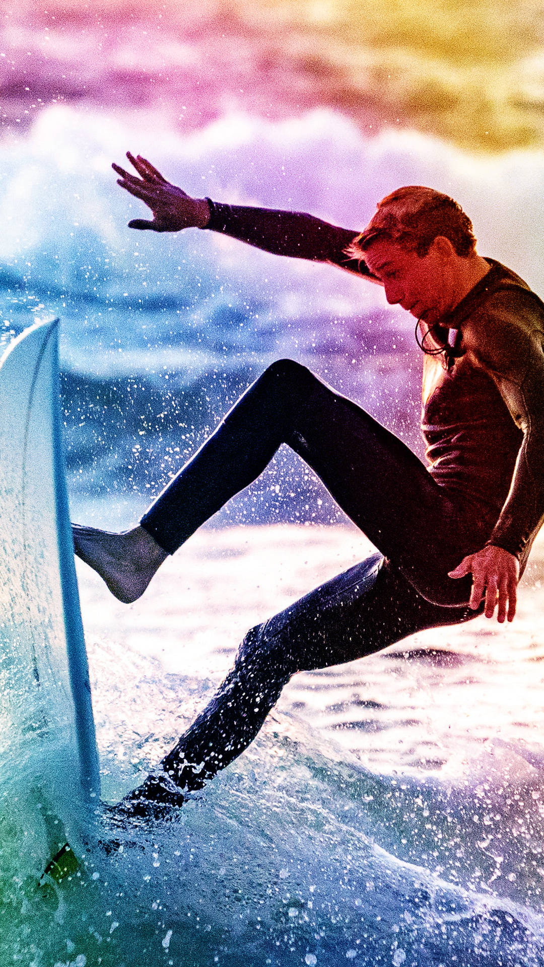 Surfing Fyr på Vej Til at Falde Af Hans Board Wallpaper