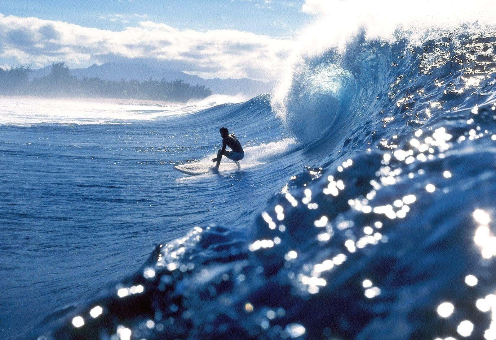 Dasendlose Surfen Auf Einer Welle