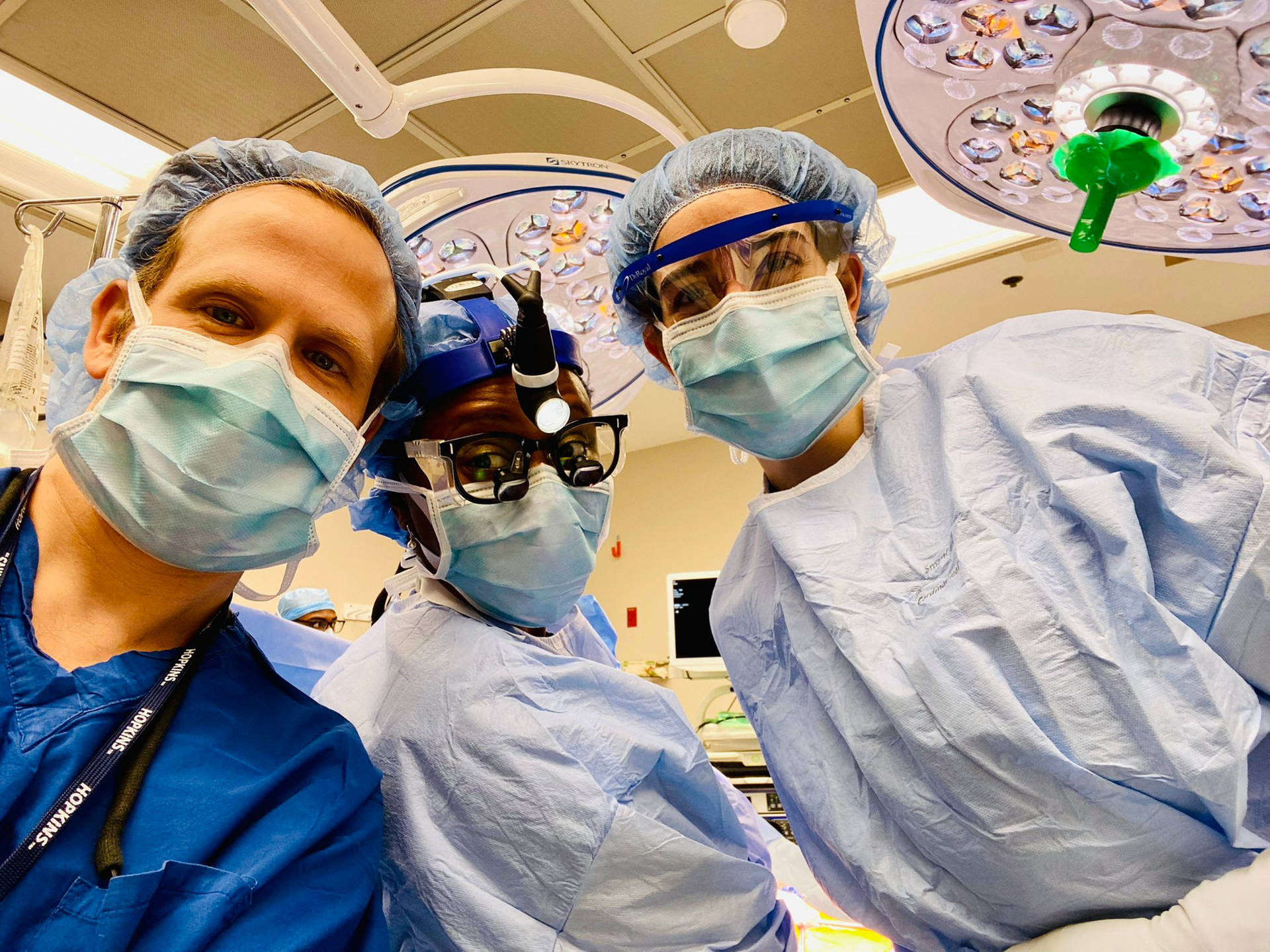 Kirurgframgångsrik Operation Selfie Wallpaper