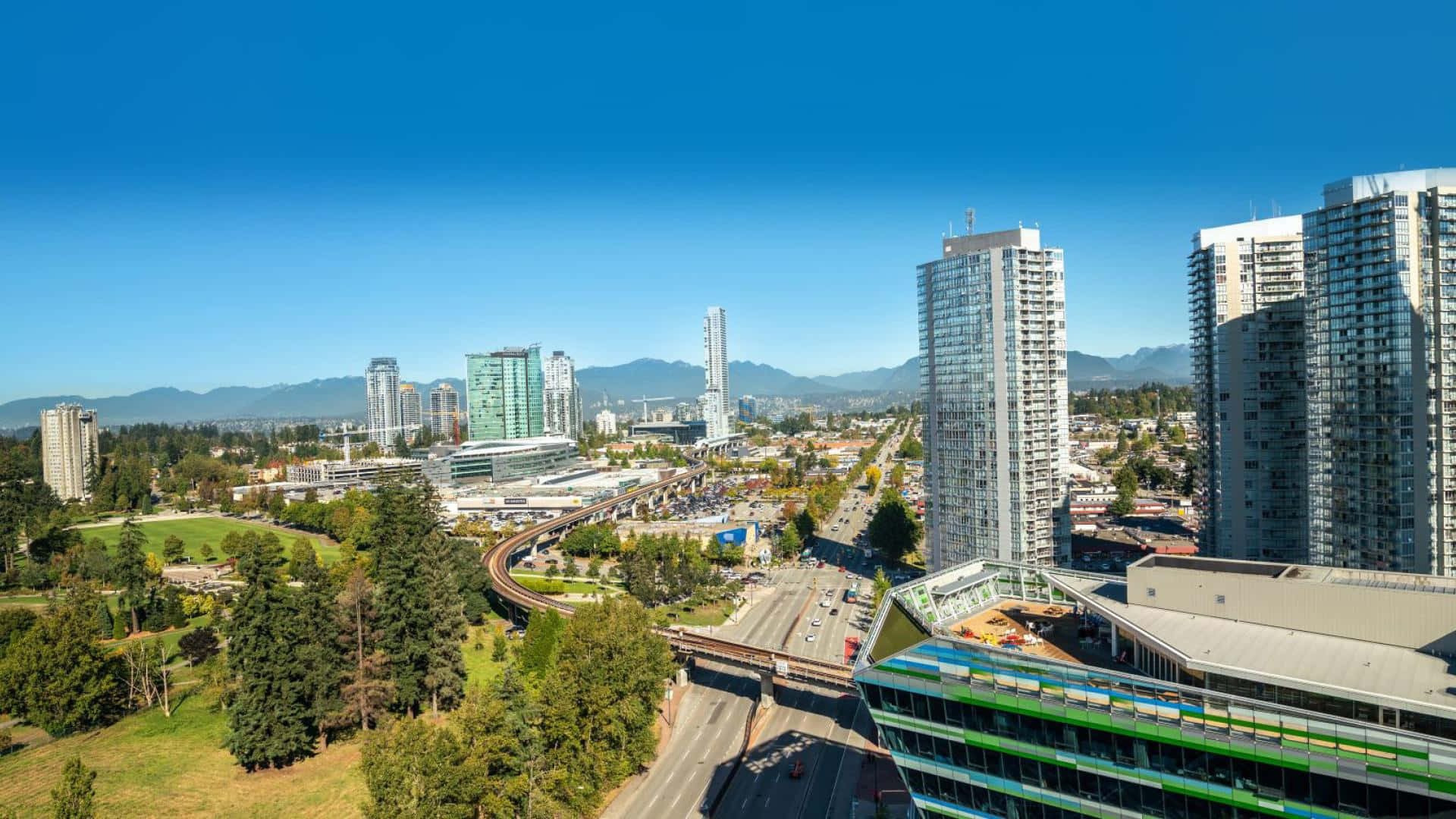 Surrey Cityscape Sunny Day Wallpaper