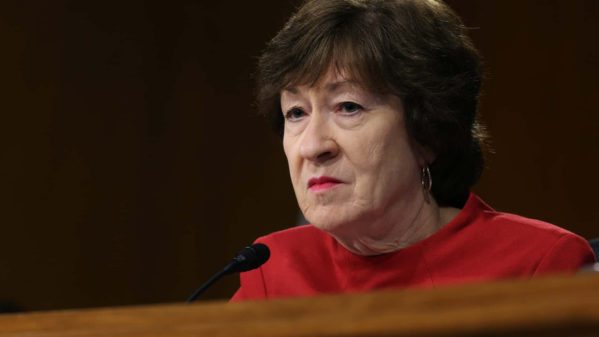 Susan Collins Disinterested Look Wallpaper