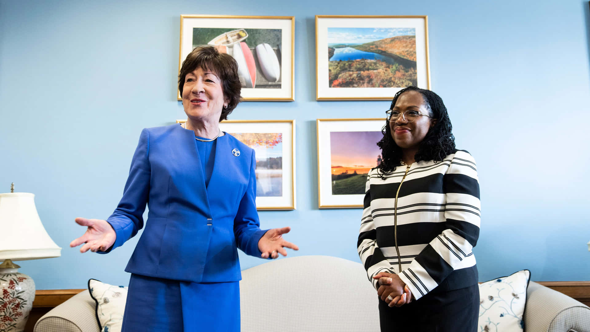 Susan Collins With Guest Wallpaper