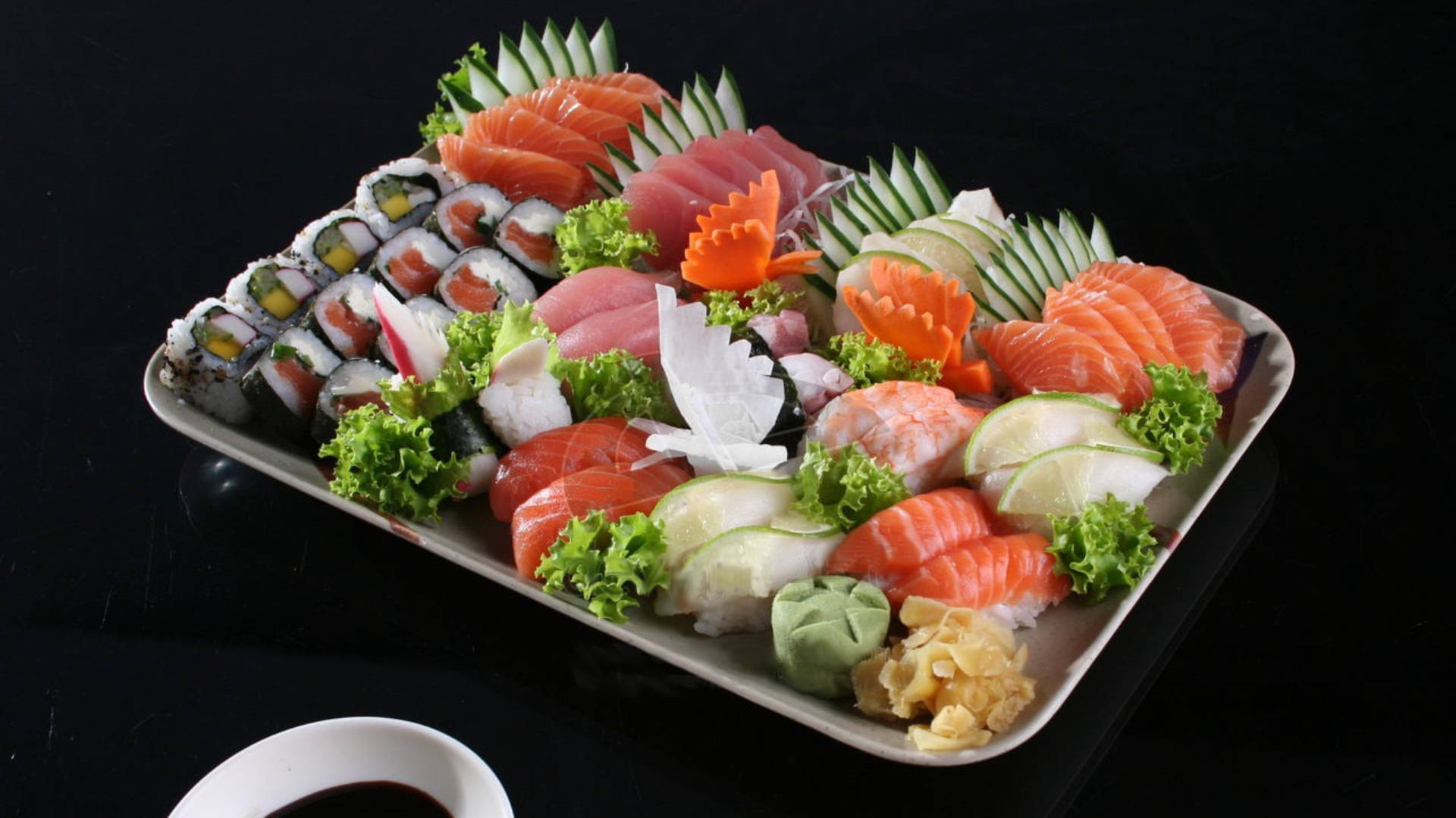 Sushi Food Tray Dish Wallpaper