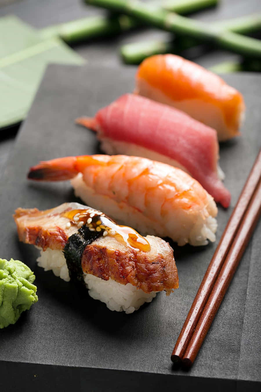 Feel the freshness of sushi, wherever you go!