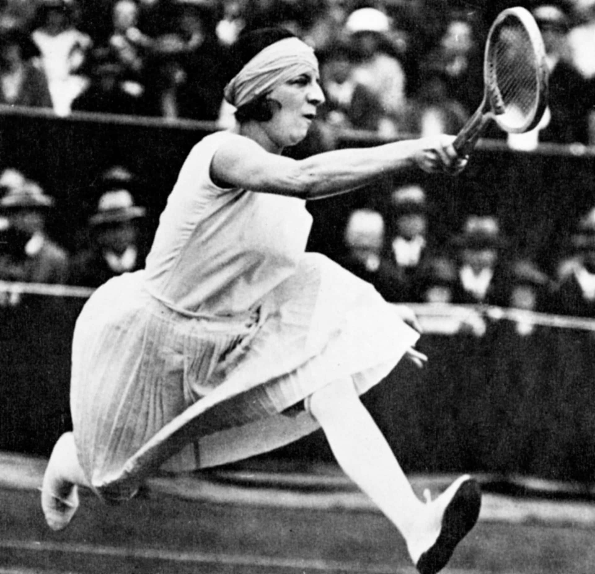"Suzanne Lenglen - Iconic French Tennis Player" Wallpaper