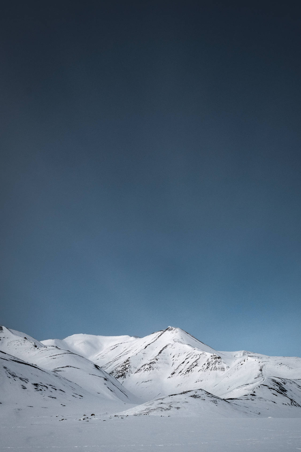 Svalbard Dark Blue Sky Wallpaper
