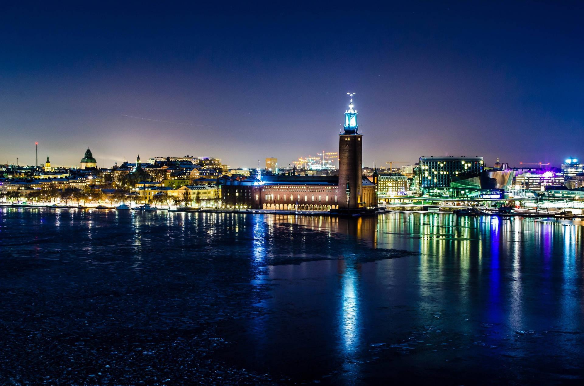 Sverige Night Cityscape Wallpaper