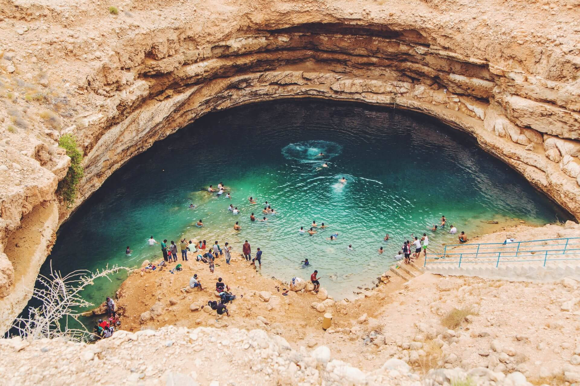 Schwimmenim Bimmah Sinkhole In Oman Wallpaper
