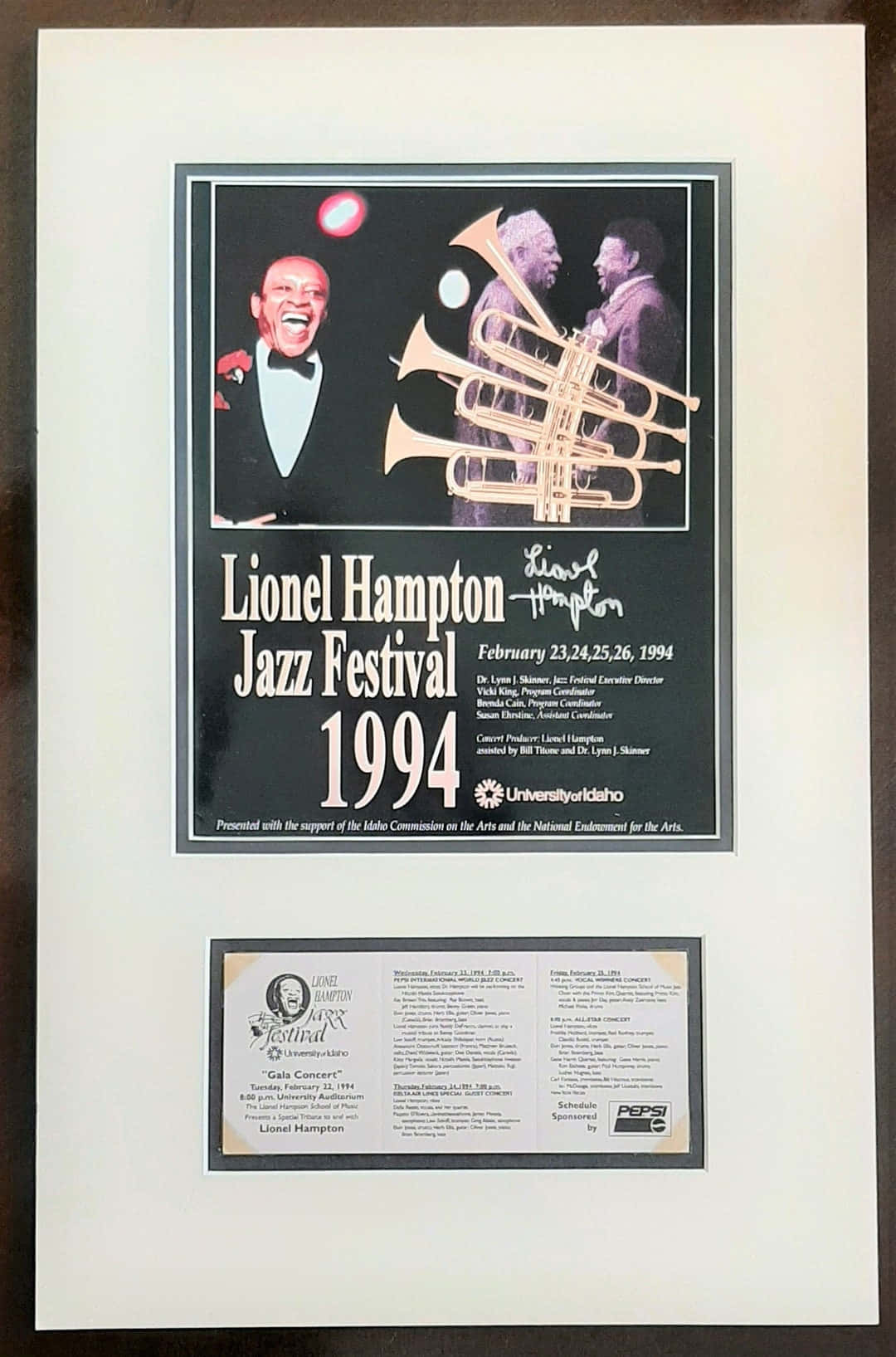"Vibrant Swing of Lionel Hampton" Wallpaper