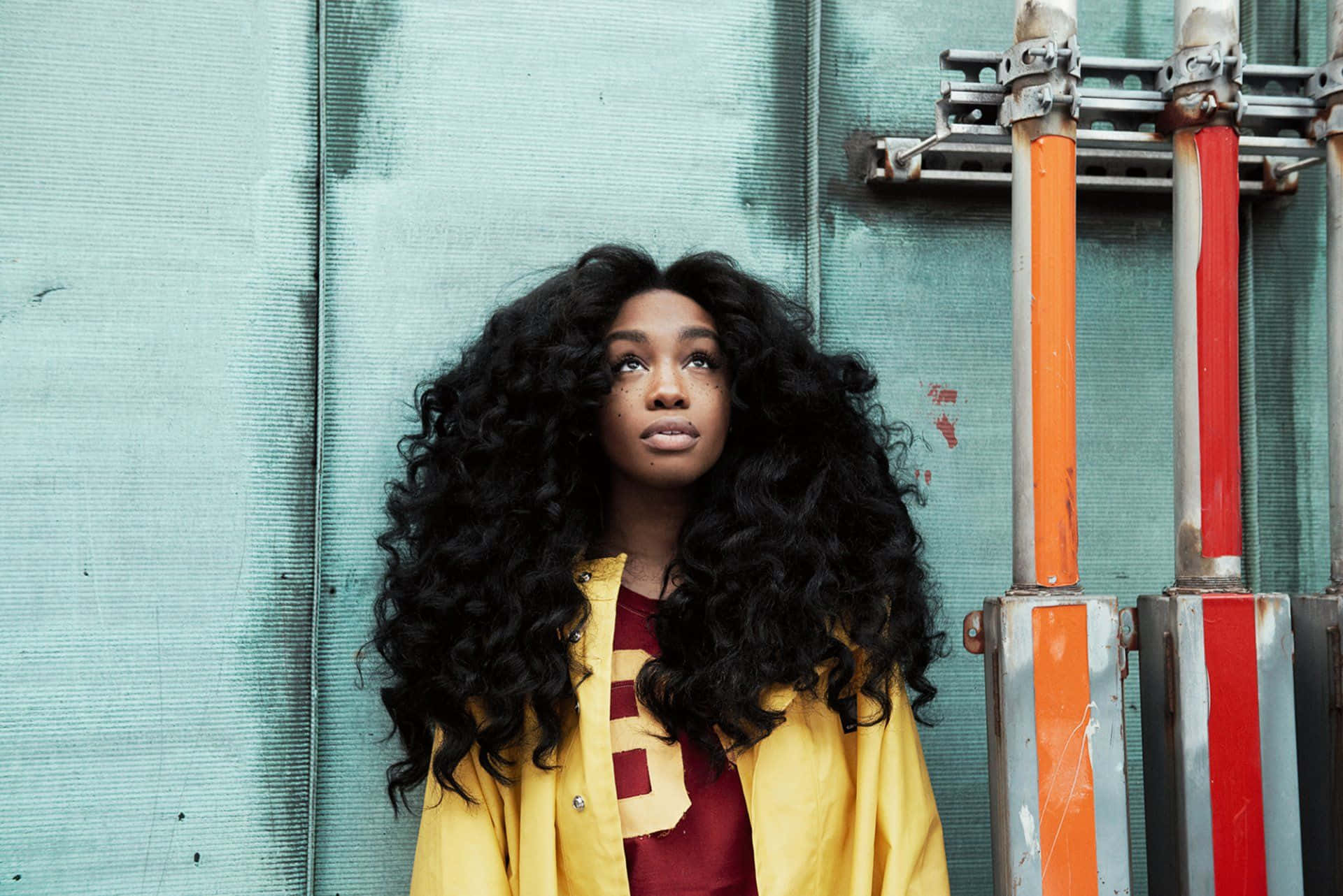 Hear Sza's newest hits and get a glimpse of her exquisite style. Wallpaper