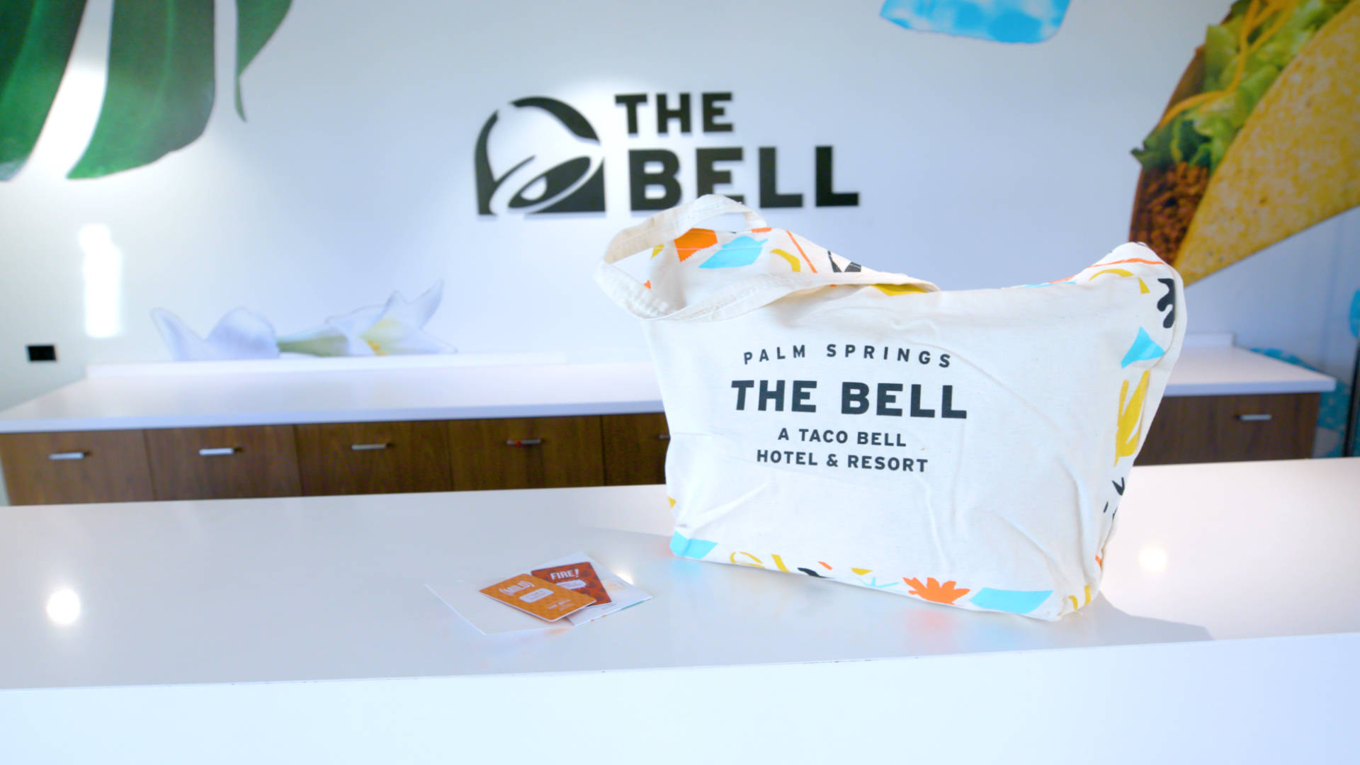 Taco Bell Hotel And Resort Wallpaper