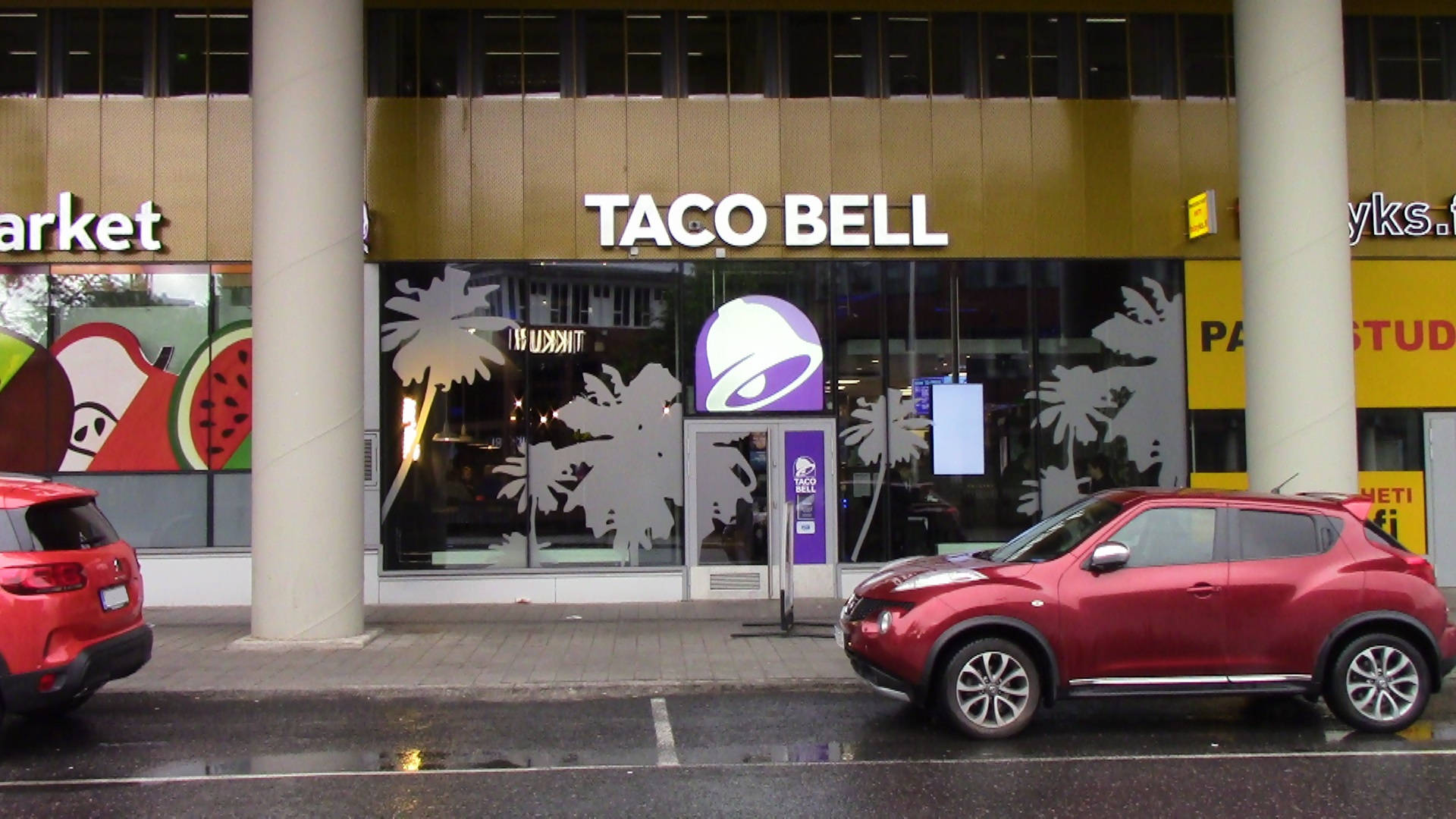 Taco Bell In Dixi Highway Wallpaper