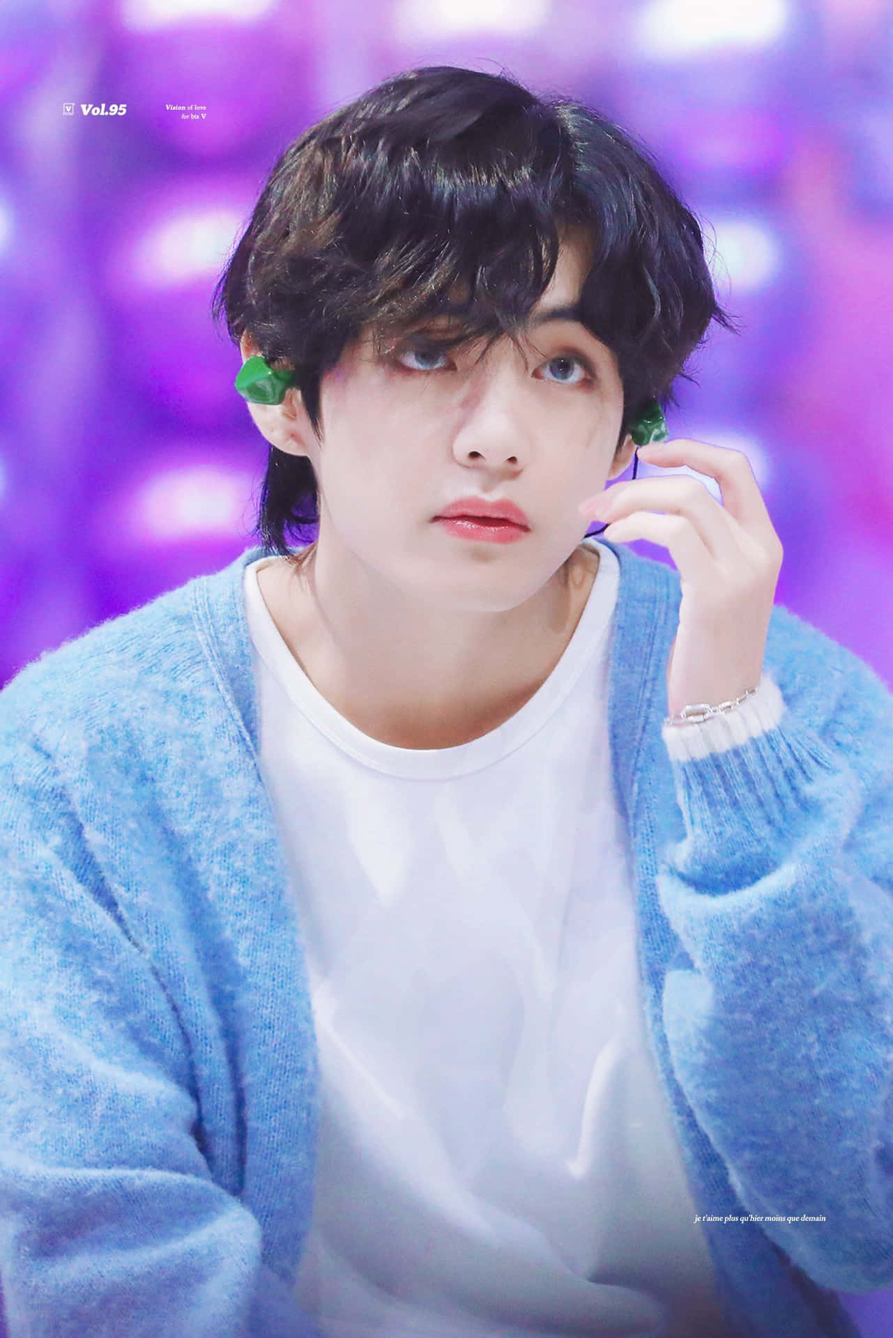 Download Look At How Cute Taehyung Is! | Wallpapers.Com