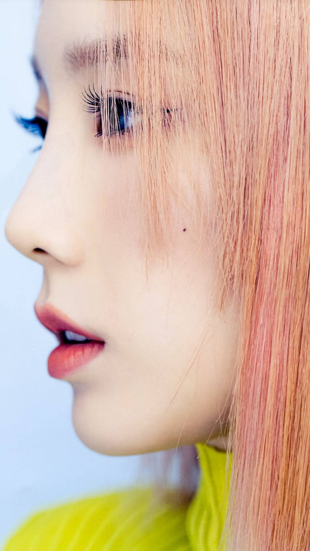 Perfillateral Da Taeyeon - Referring To A Computer Or Mobile Wallpaper That Portrays A Side Profile Of Taeyeon, A South Korean Singer. Papel de Parede