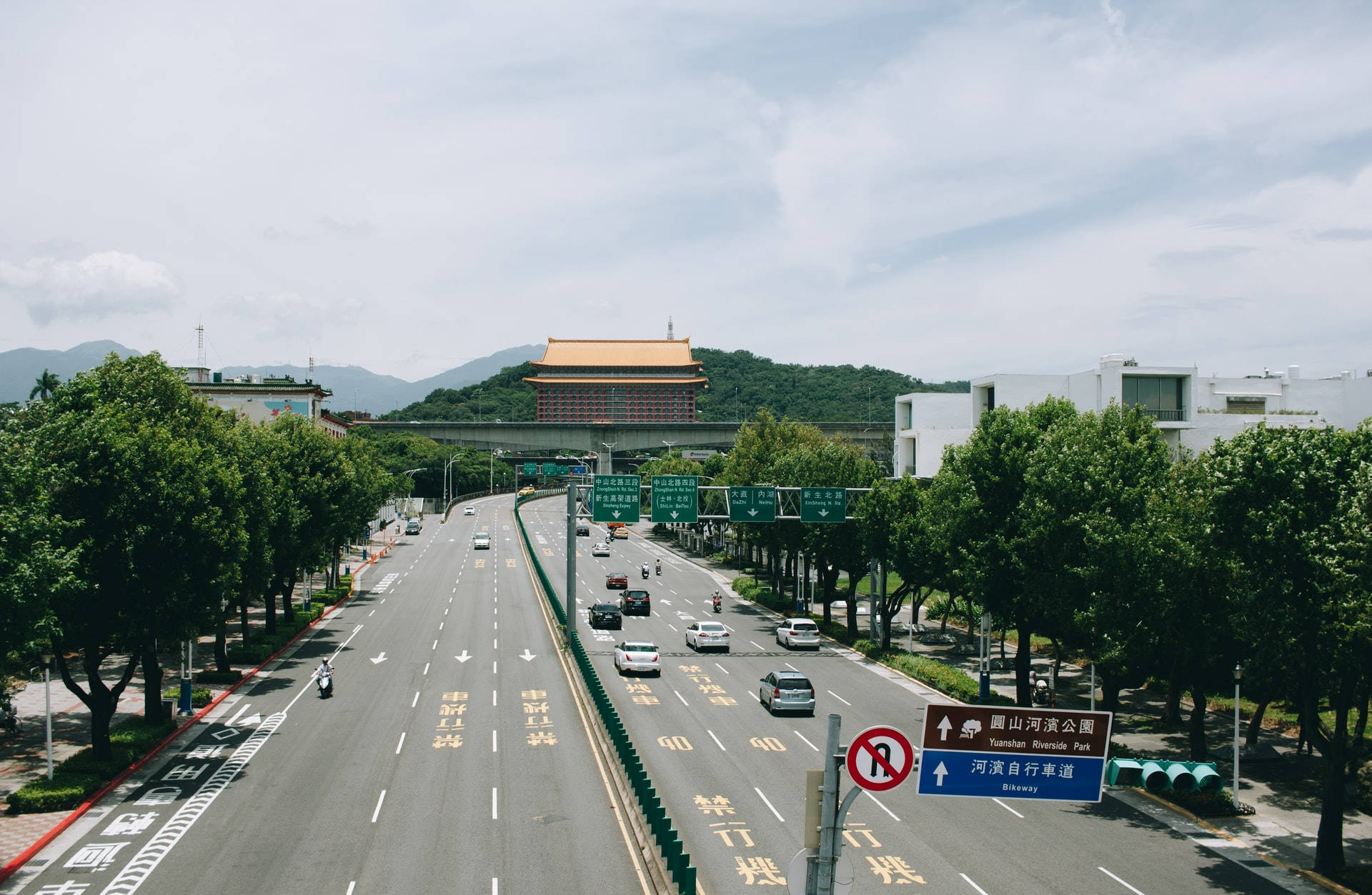 Autoestradade Taipei Para O Parque Da Exposição. Papel de Parede