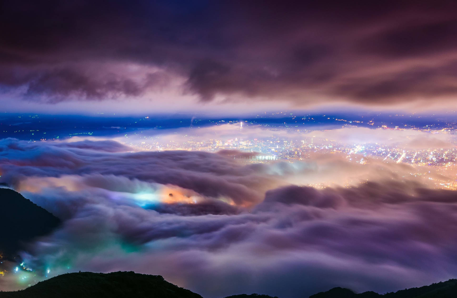 Taiwan Sea Of Clouds Background