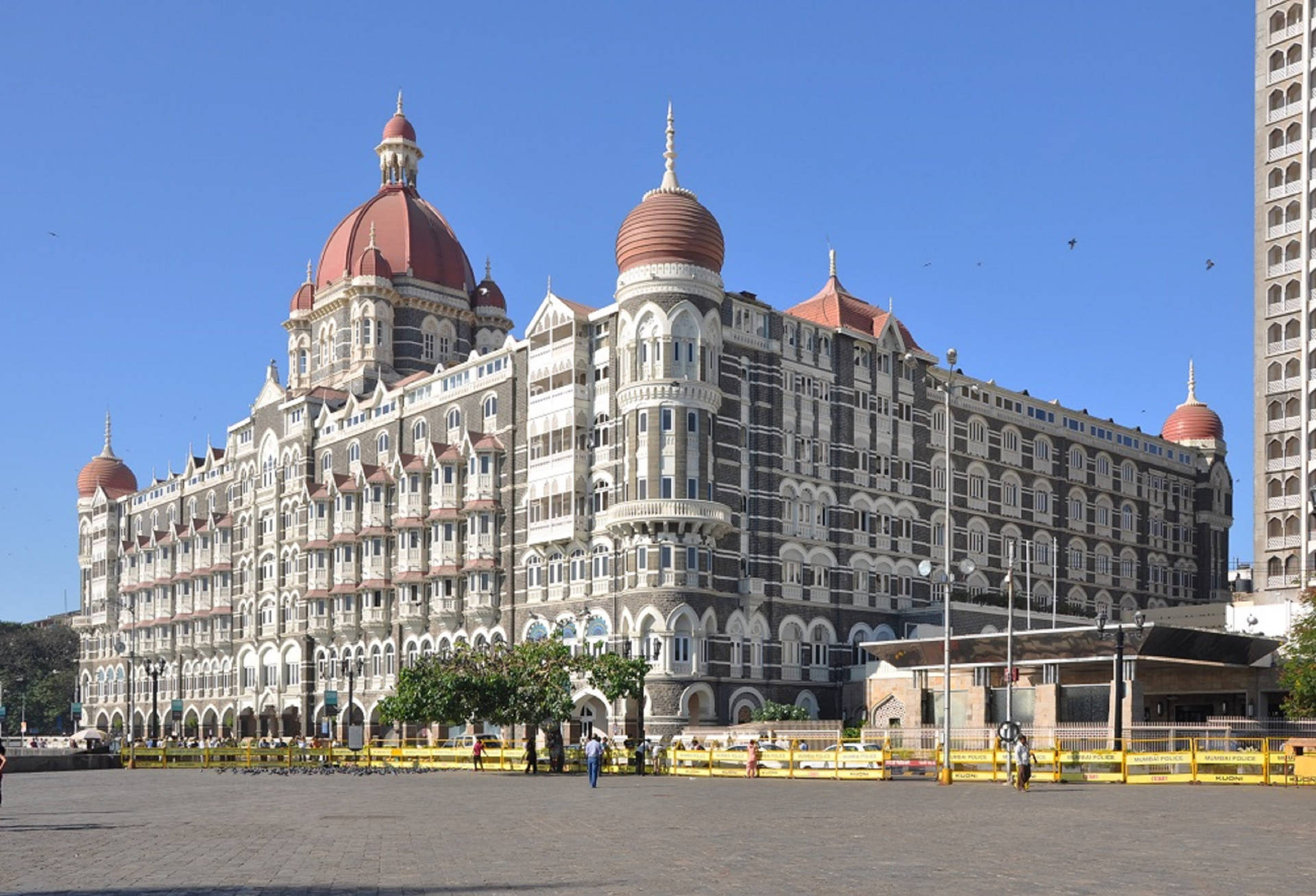 Taj Mahal Hotel In Mumbai Wallpaper