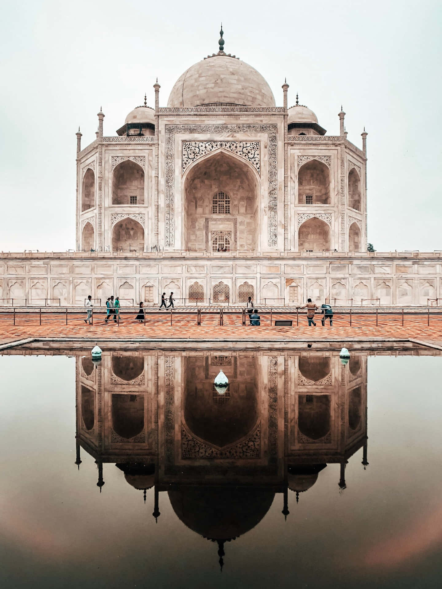 Taj_ Mahal_ Reflections Wallpaper