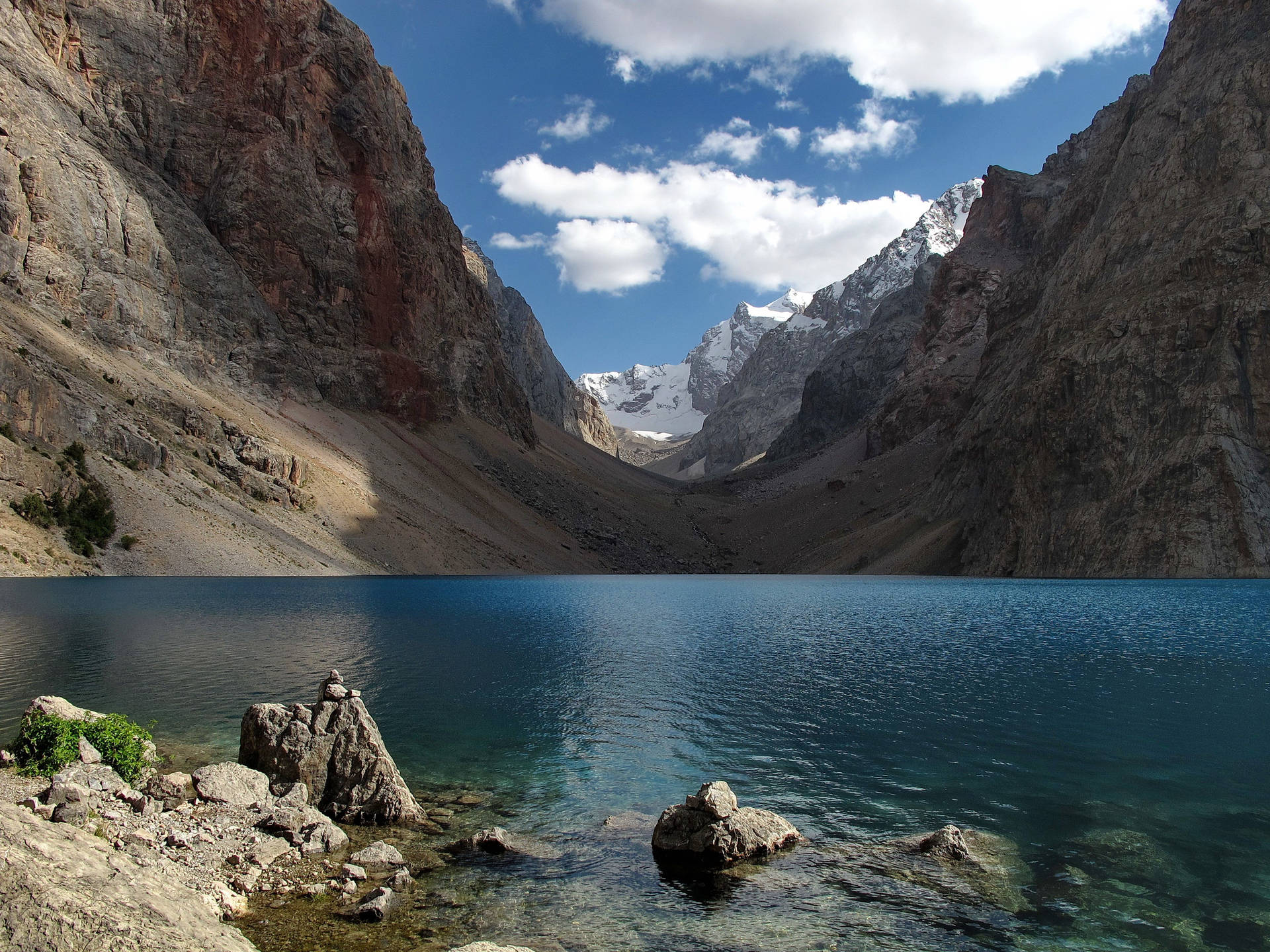 Tajikistan Blue Lake And Limestone Wallpaper