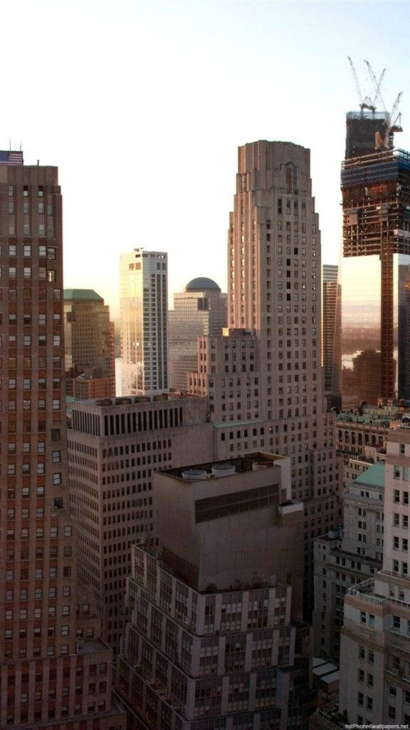 Høje brune bygninger i New York iPhone Tapet Wallpaper