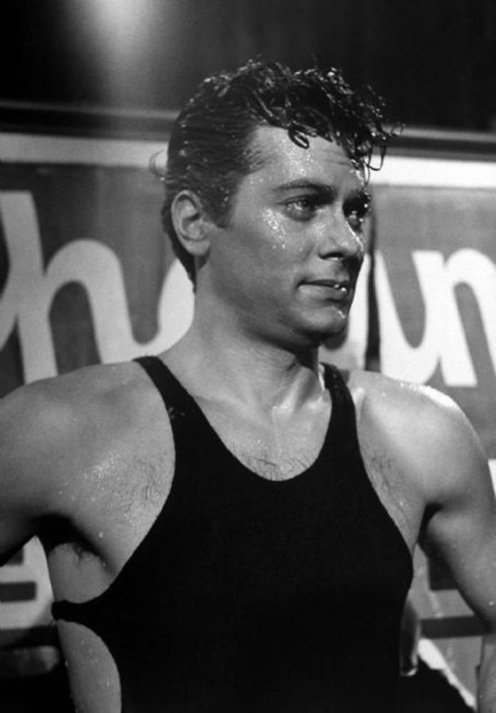 Tanktop Tony Curtis Is Not A Complete Sentence And Does Not Provide Any Context In Relation To Computer Or Mobile Wallpaper. Could You Please Provide More Information Or Complete Sentences For Me To Accurately Translate? Wallpaper