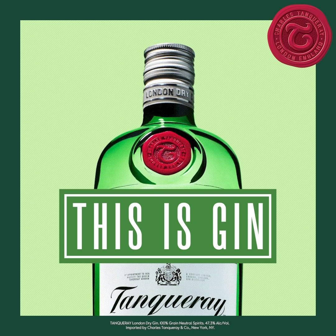 Tanqueray Gin Cropped On Green Background Wallpaper