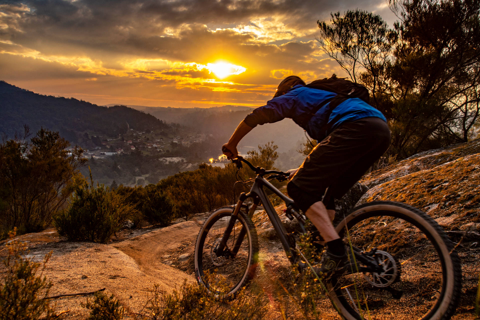 Tasmania Sunset Biking Wallpaper