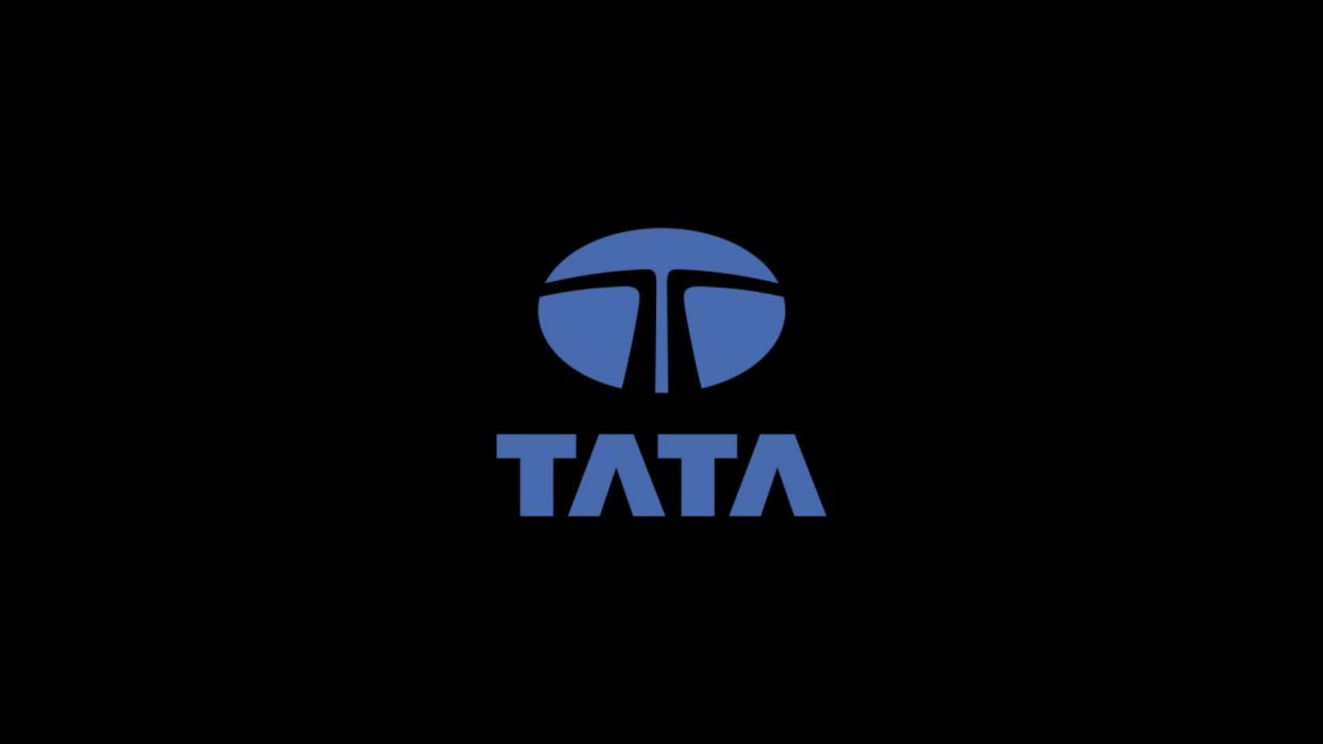 Camionescomerciales De Tata Motors En La Carretera Fondo de pantalla