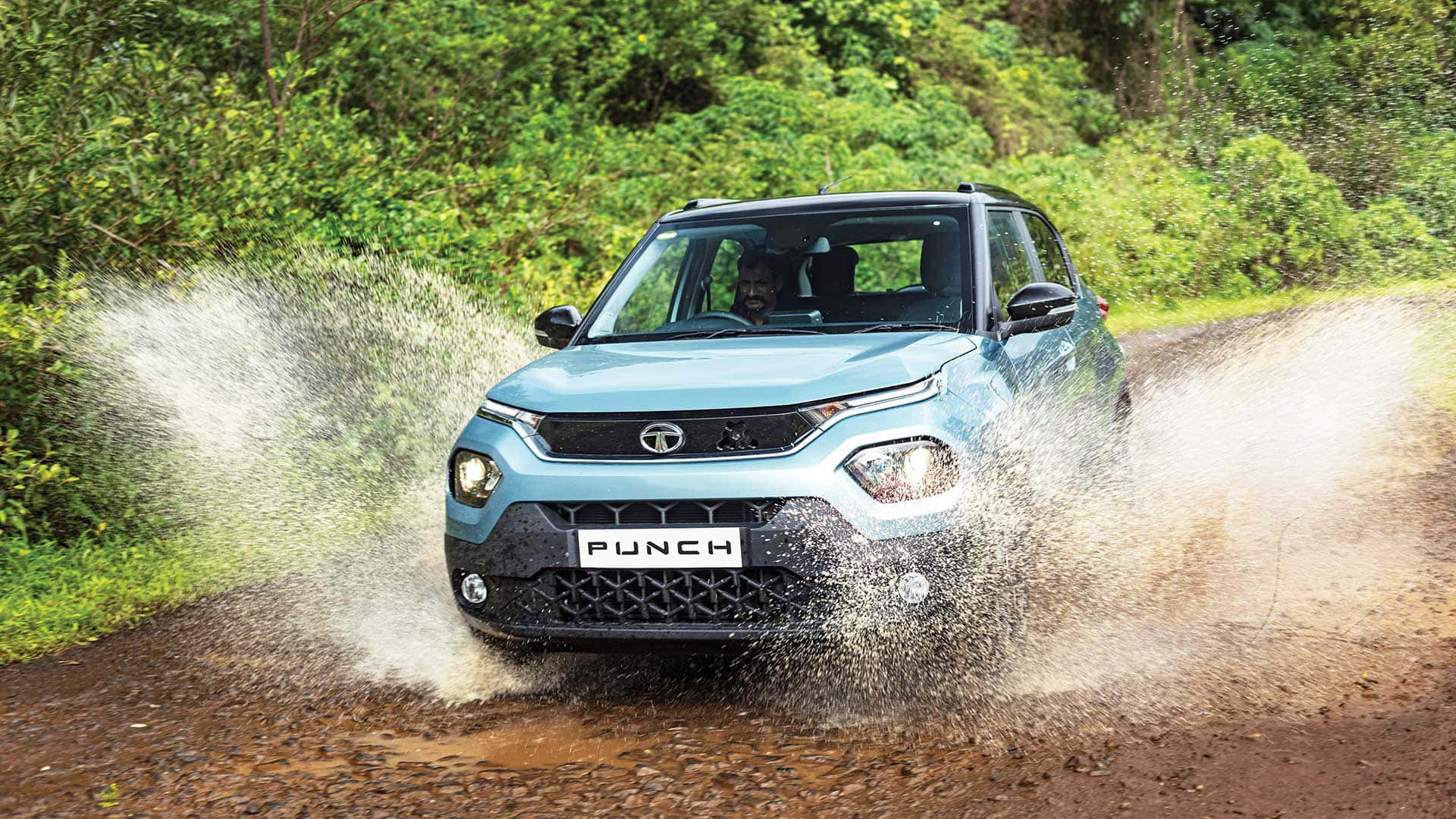 Tatamotors: Excelencia En Ingeniería En La Carretera Fondo de pantalla