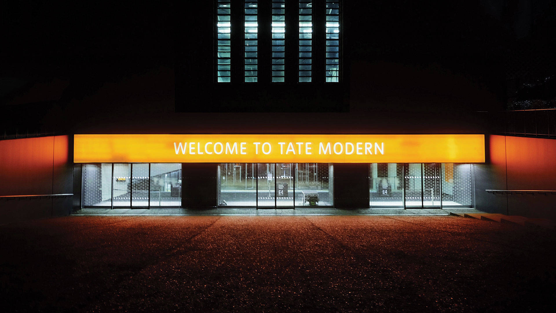 Tate Modern Building Entrance Picture