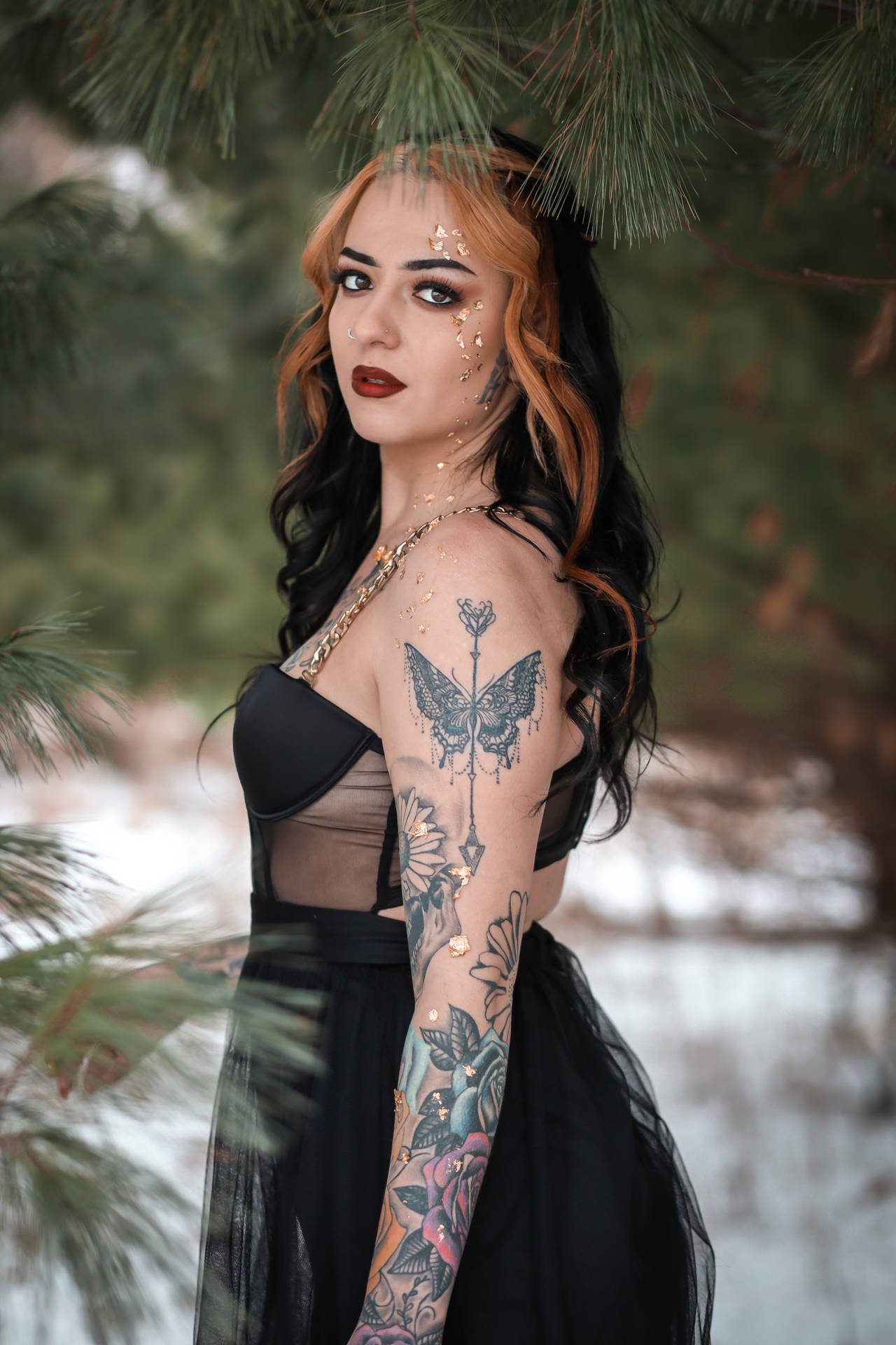 Tattooed Baddie Girl Background