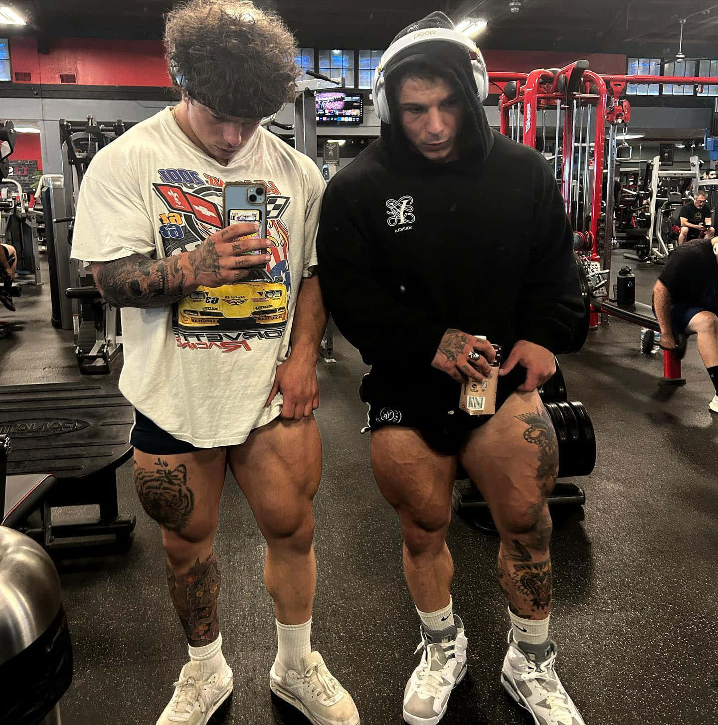 Tattooed Twins Gym Selfie Wallpaper