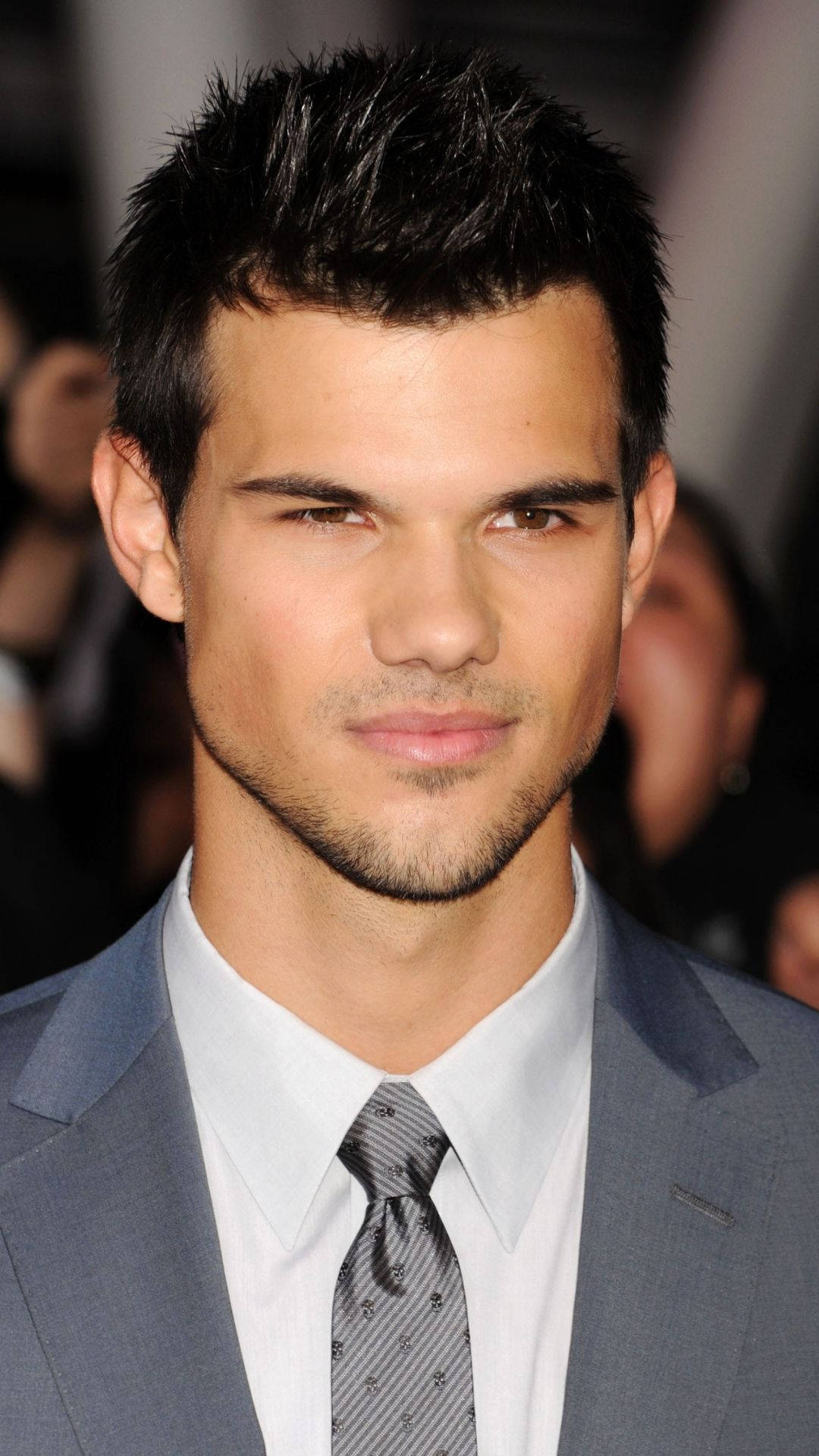 Taylor Lautner Gray Tuxedo Wallpaper