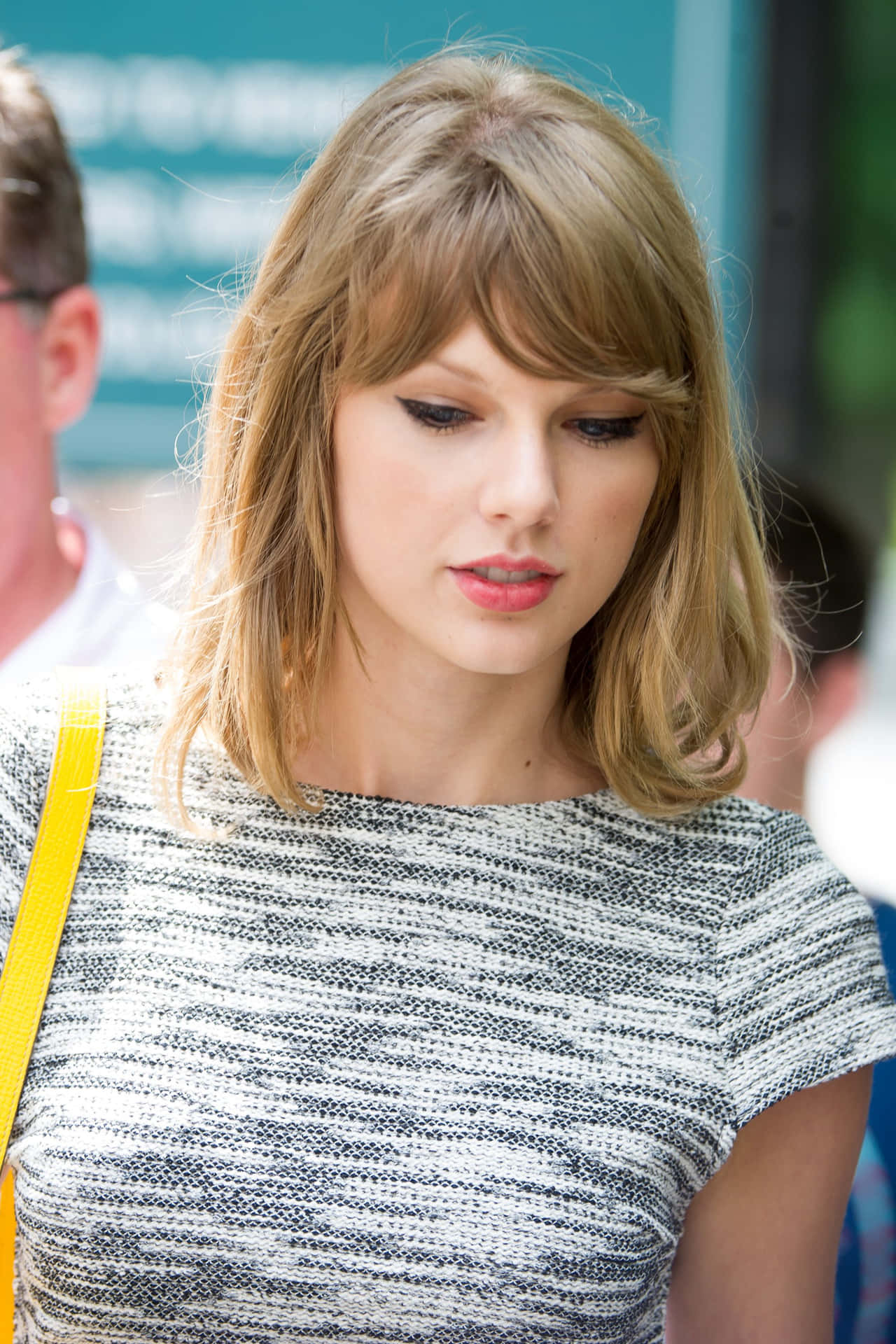 Candid Taylor Swift iPhone Tapet Wallpaper