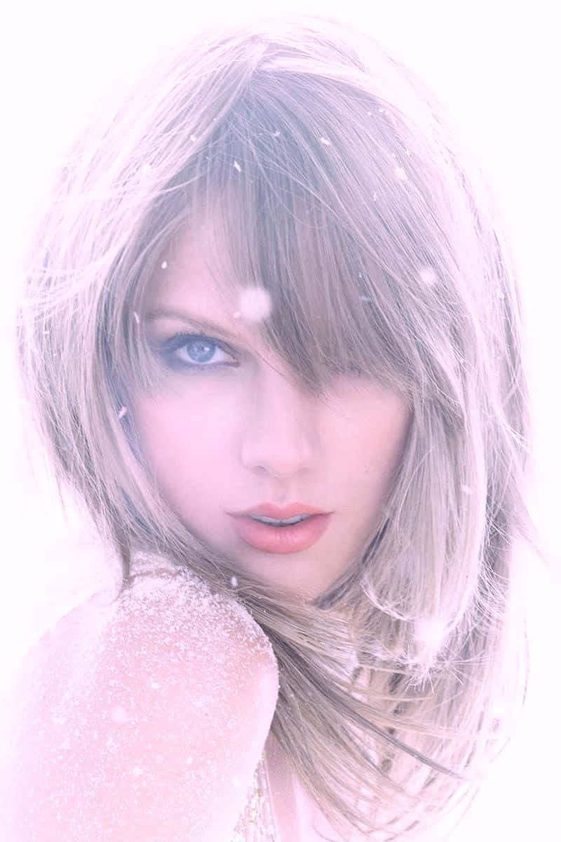 Sfondoper Iphone Con Gli Occhi Blu Di Taylor Swift. Sfondo