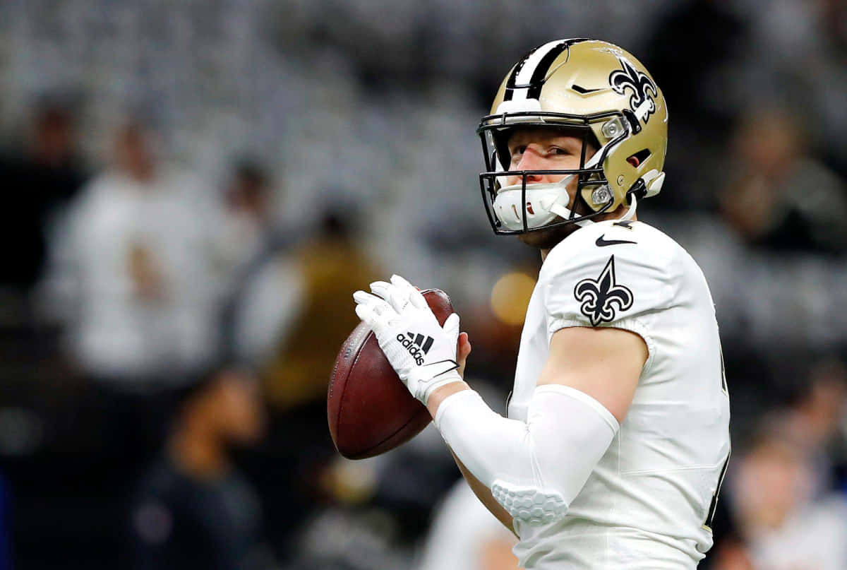 Taysom Hill New Orleans Saints Quarterback Wallpaper