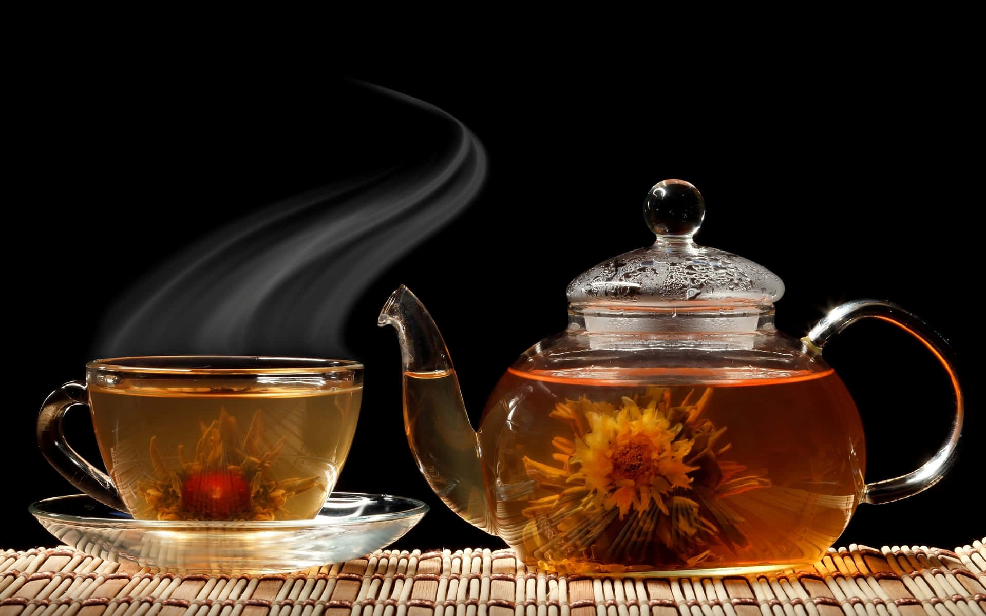 Teetasseund Teekessel Auf Einem Dunklen Bild