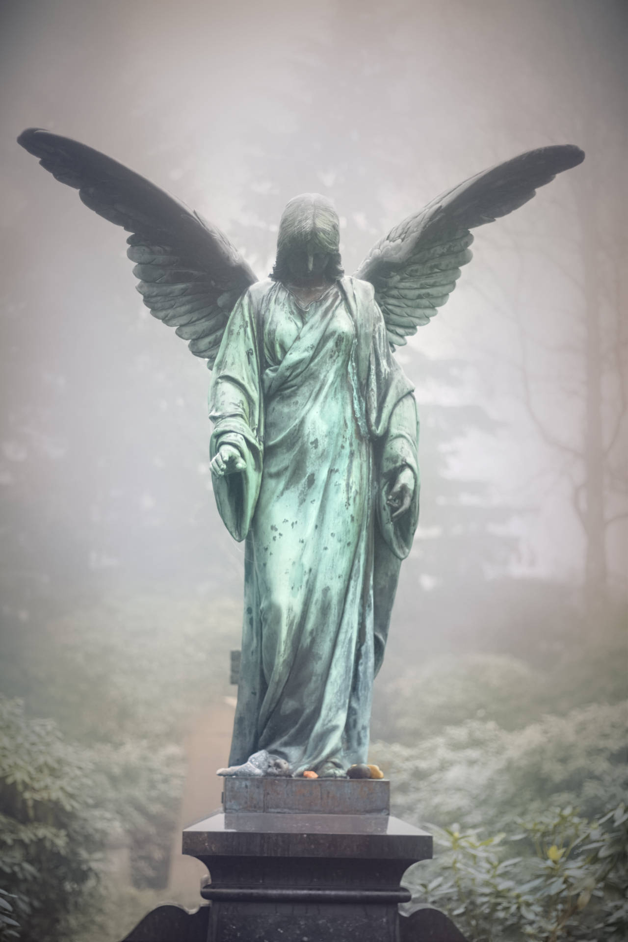 Tealblue Angel Statue På Svenska Är 