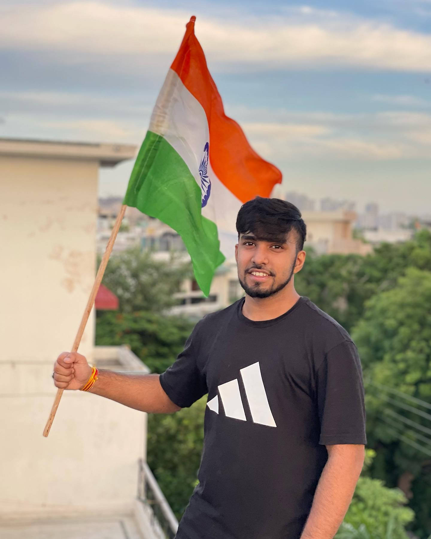 Techno Gamerz With Indian Flag Picture