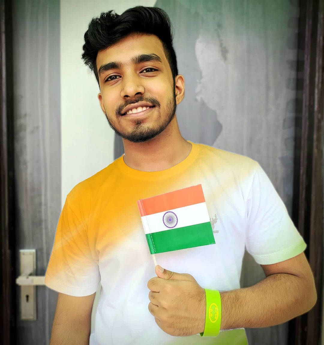 Techno Gamerz With Small Indian Flag Wallpaper