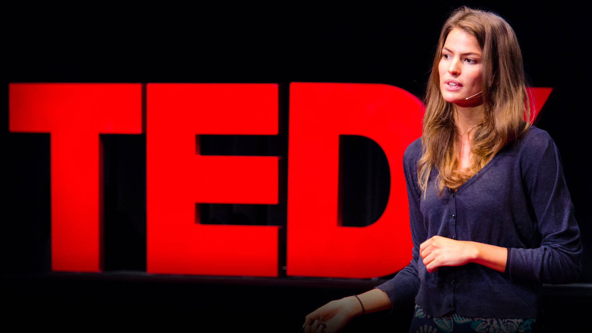 Tedx Talks Features A Female Speaker Wallpaper