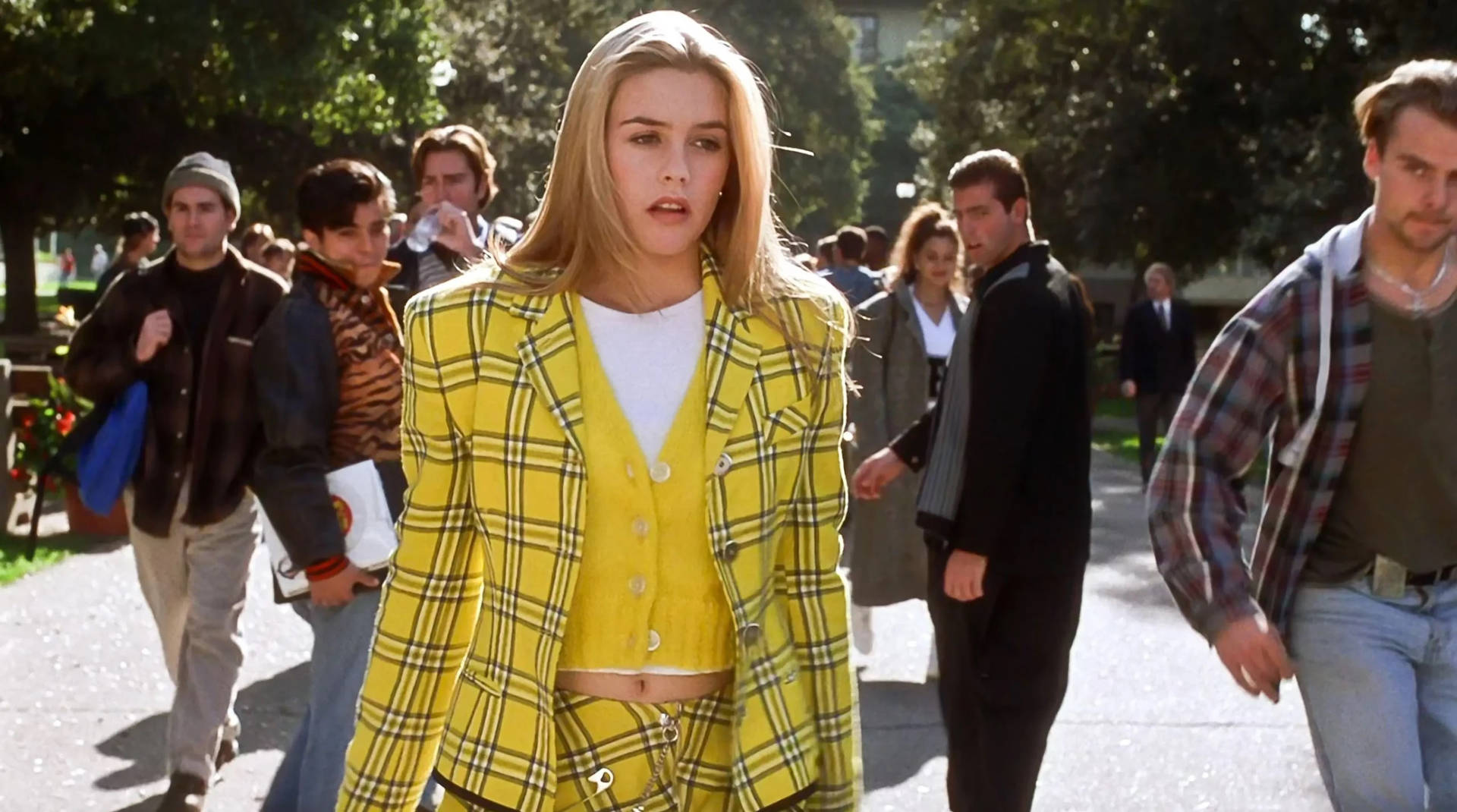 Teenage Girl Cher Horowitz Iconic Outfit Wallpaper