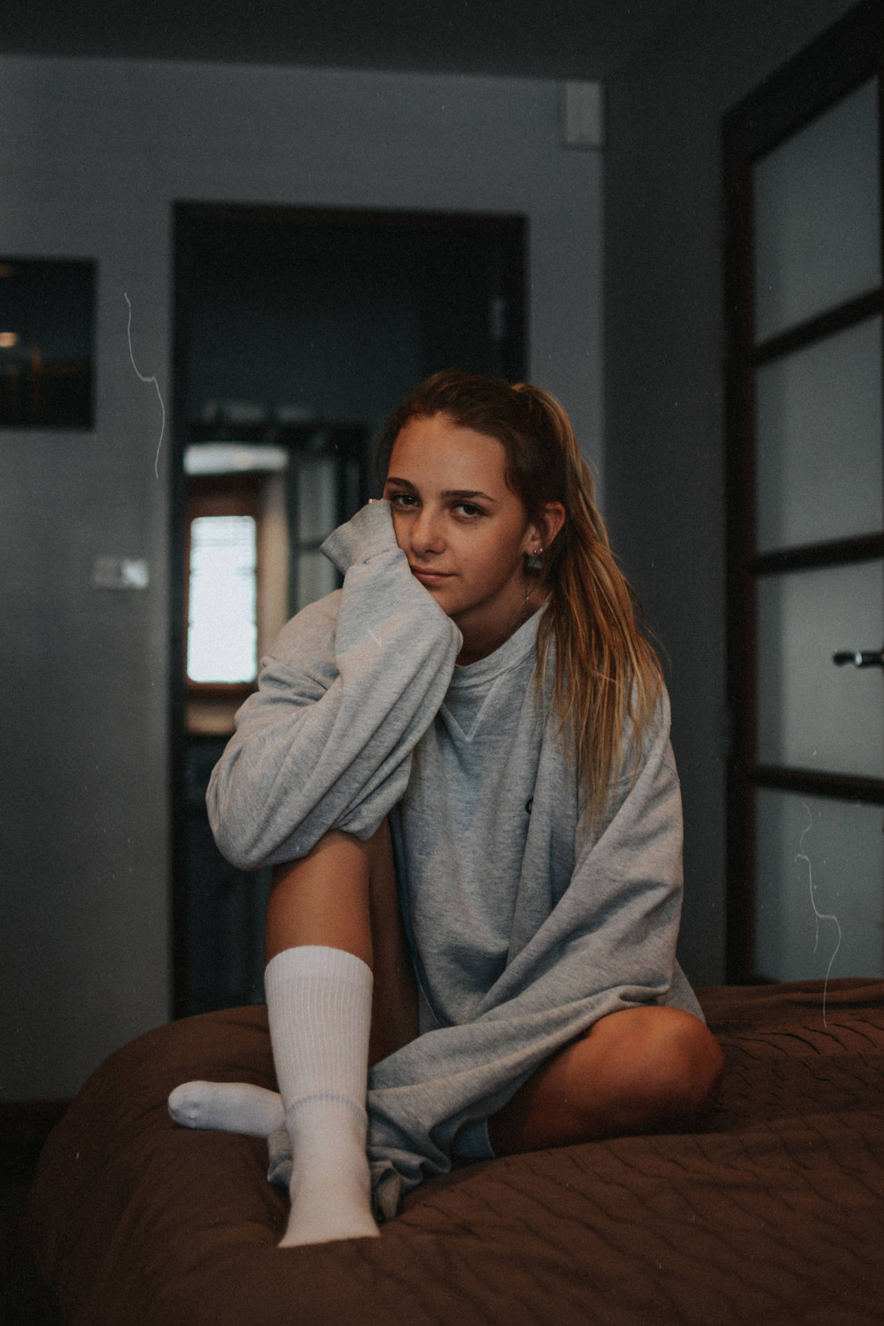 Teenage Girl In Gray Wallpaper