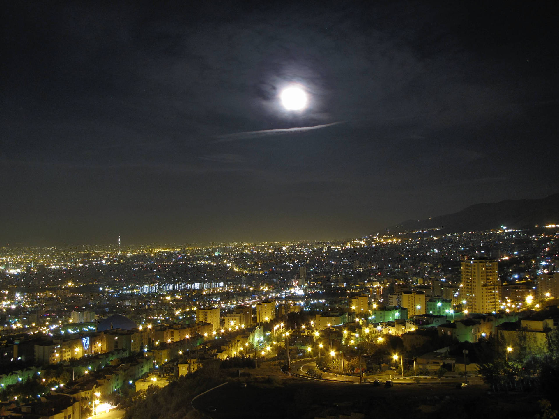 Luna Piena Di Teheran Sfondo