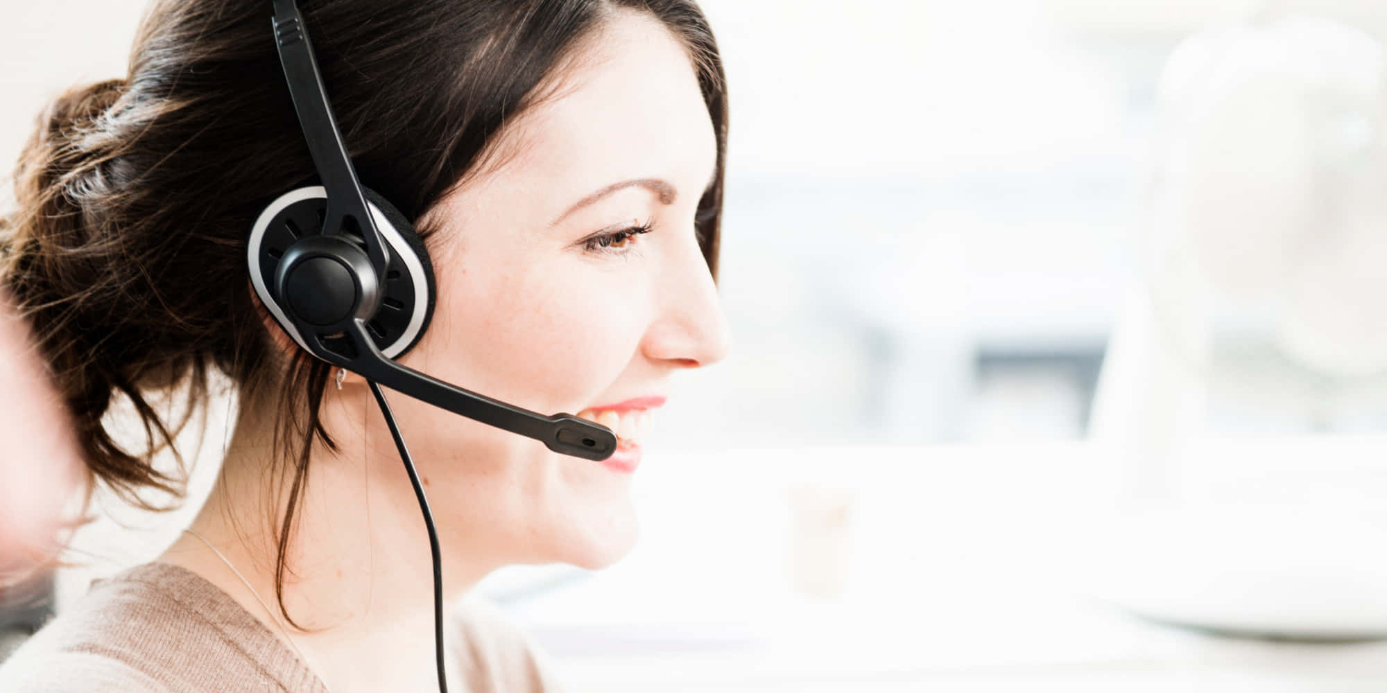 Effectively Reach Your Customers Through Telemarketing Wallpaper