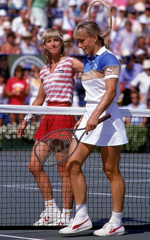 "tennis Legend Chris Evert Practicing On The Court" Wallpaper