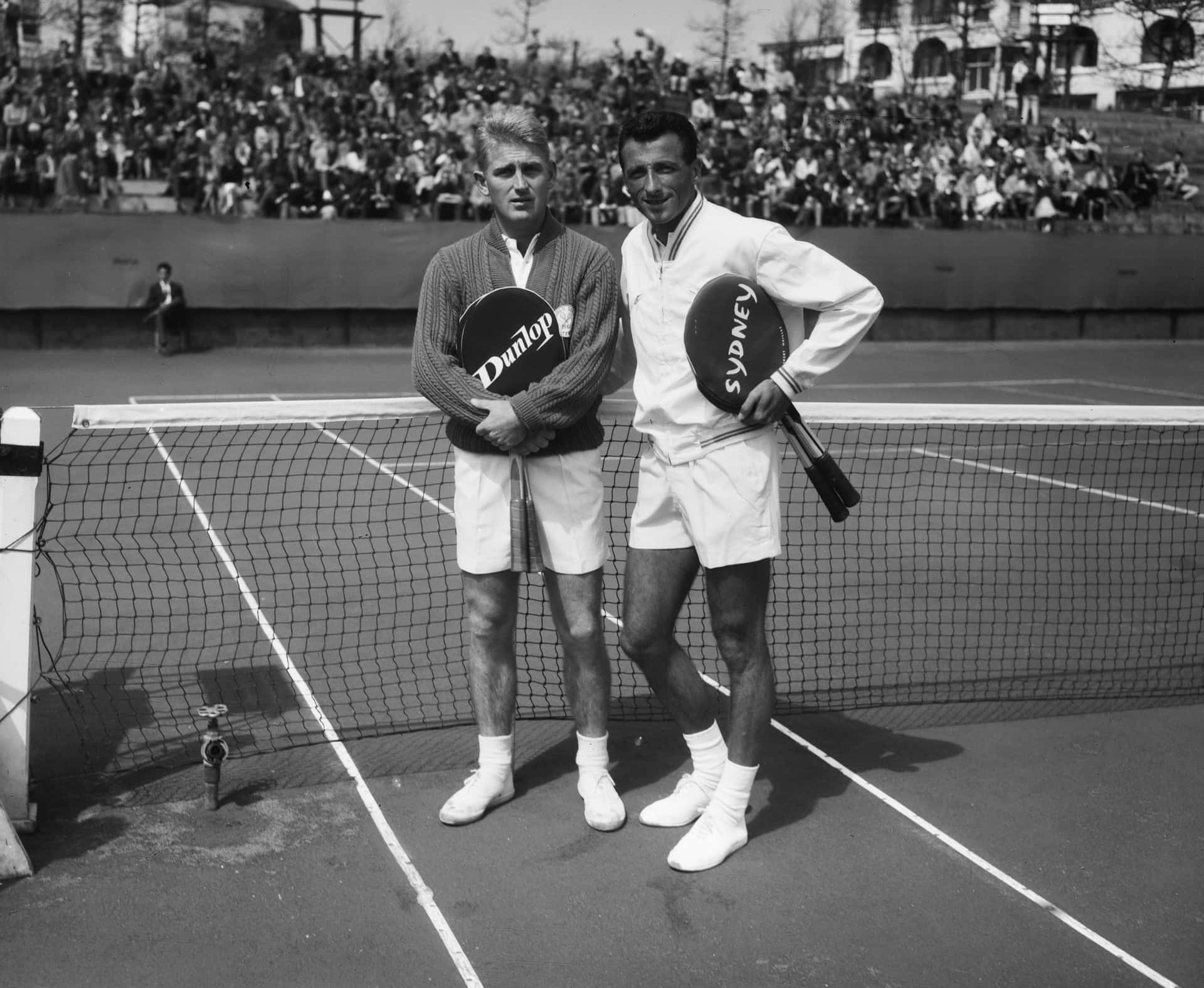 Jugadoresde Tenis Lew Hoad Y Robert Haillet 1961 Fondo de pantalla