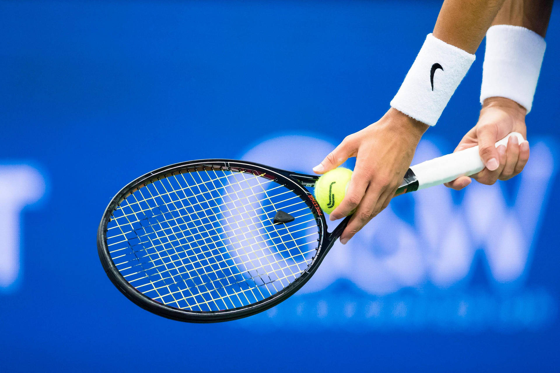 Tennis Service Hand Position Wallpaper