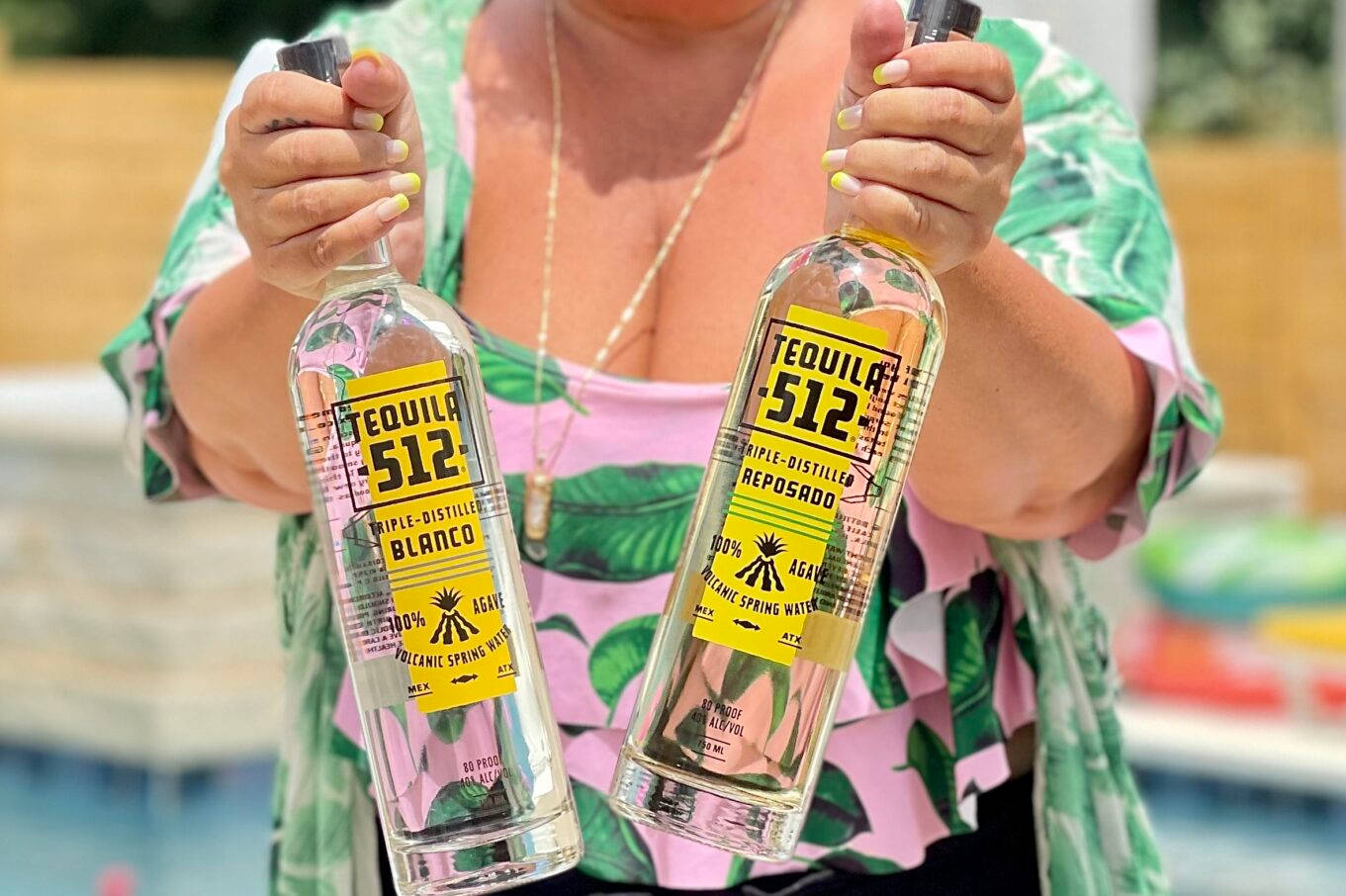 Tequila 512 Blanco Reposado Lady - En beskrivelse af glimt til kontoret Wallpaper